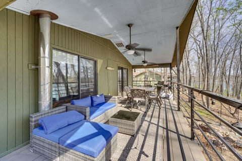 Lake Access & Views! Table Rock Lake Family Escape House in Table Rock Lake