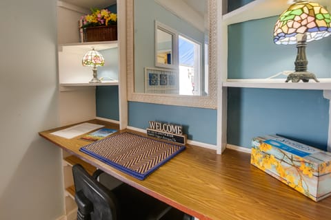 Sun-Soaked Studio w/ Pool Access in Lake Worth! Apartment in Lake Worth