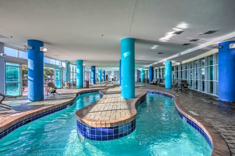 Beachfront Condo in Myrtle Beach w/ Pool Access Apartment in Myrtle Beach