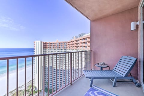 PCB Resort Condo w/ Ocean Views, Pool Access! Apartment in Panama City Beach