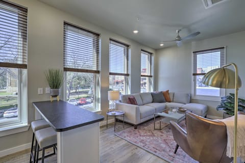 Stylish San Marcos Apt in the Heart of Dwtn! Apartment in San Marcos