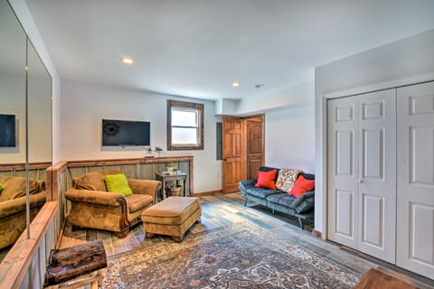 Pet-Friendly Fair Play Getaway w/ Boat Dock! House in Lake Hartwell