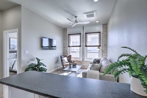 Inviting San Marcos Apartment w/ Washer/Dryer Apartment in San Marcos