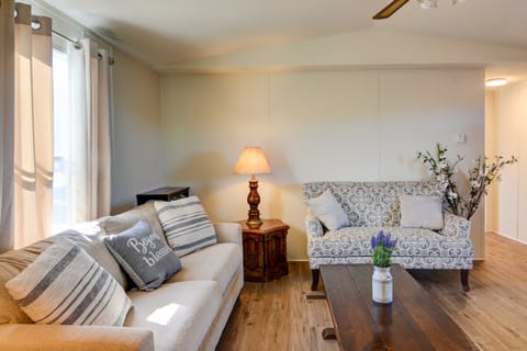 Peaceful Sandia Park Retreat w/ Deck & Views! House in Bernalillo County