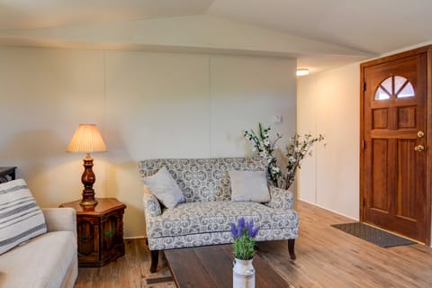 Peaceful Sandia Park Retreat w/ Deck & Views! House in Bernalillo County