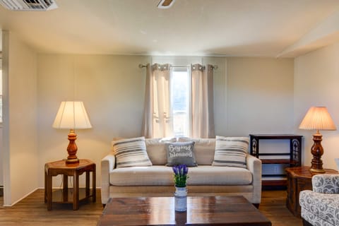 Peaceful Sandia Park Retreat w/ Deck & Views! House in Bernalillo County