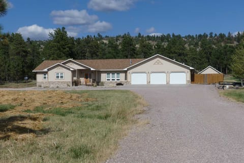 Quiet Newcastle Apartment w/ Step-Free Access Apartment in Black Hills