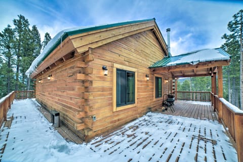 Woodsy Mountain Cabin: 2 Mi to Angel Fire Resort! House in Angel Fire