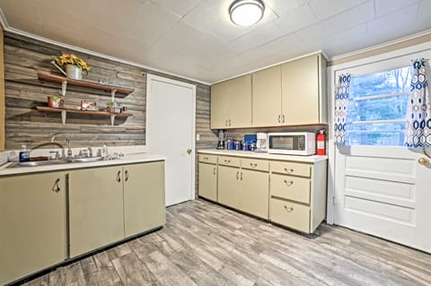 Quaint Frederic Home: Ski, Boat + Hike Nearby House in Michigan