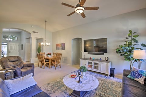 Snowbird & Golfer Oasis! Lake-View Peoria Retreat House in Sun City West