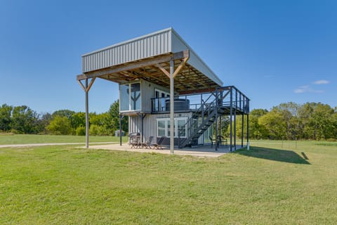 One-of-a-Kind Container Home on Mount Vernon Farm! House in Ozark Mountains