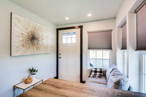 One-of-a-Kind Container Home on Mount Vernon Farm! House in Ozark Mountains