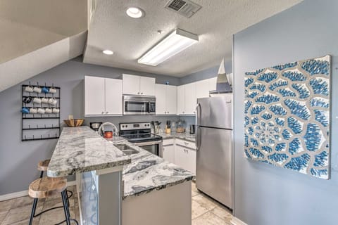 Well-Appointed Family Condo on Miramar Beach! Apartment in Miramar Beach