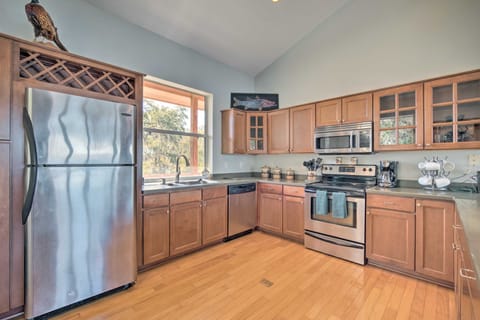 Waterfront Home w/ Private Dock in Crystal River House in Florida