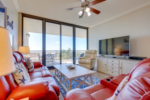 Beach Access & Boardwalk: Condo in Dauphin Island Apartment in Dauphin Island