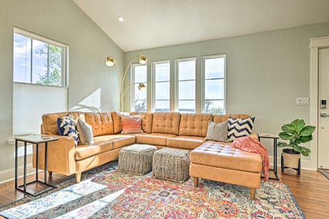 Comfy Hill Country Haven w/ Private Hot Tub! Cottage in Rio Grande