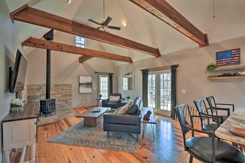 Family-Friendly Lake Lanier Escape on 2 + Acres! House in Lake Lanier