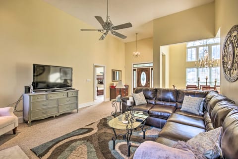 Pool & Dock: Luxe Lake House on Deep Water Cove! House in Clarks Hill Lake