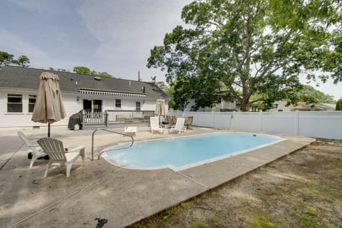 Family Home w/ Pool! 5 Mi to Ocean City Beach House in Somers Point