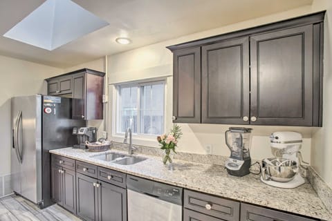 Walkable Neighborhood: Family Home in Wheat Ridge House in Wheat Ridge