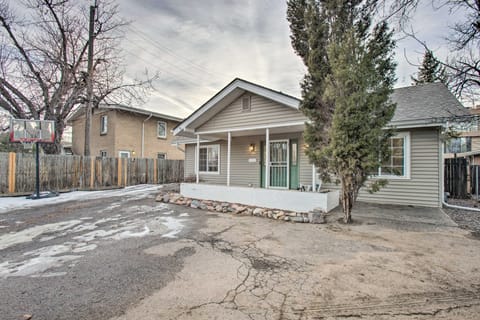Walkable Neighborhood: Family Home in Wheat Ridge House in Wheat Ridge