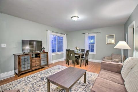 Walkable Neighborhood: Family Home in Wheat Ridge House in Wheat Ridge