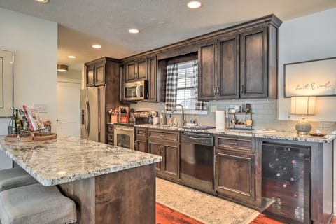 Pet-Friendly Lake Sinclair Home w/ Boat Dock! House in Lake Sinclair