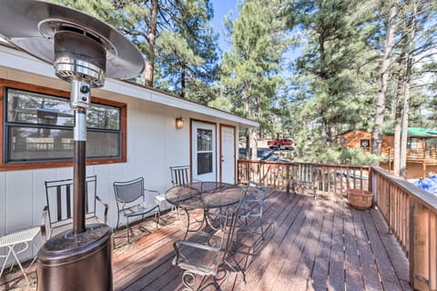 Spacious Ruidoso Cabin < 3 Mi to Downtown! House in Ruidoso
