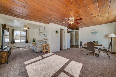 Cozy Tawas City Home w/ Views of Lake Huron! House in Tawas City