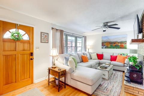 Fire Pit & Game Room: Family Home in Marshall House in Buncombe County