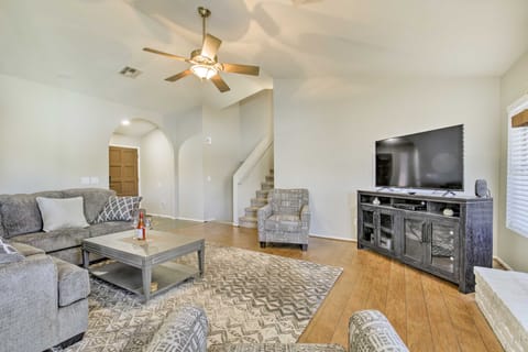 Gilbert Home w/ Private Pool & Putting Green! House in Gilbert