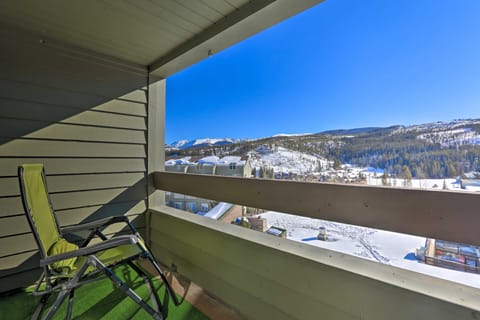 Walkable Winter Park Condo ~ 4 Mi to Slopes! Apartment in Fraser