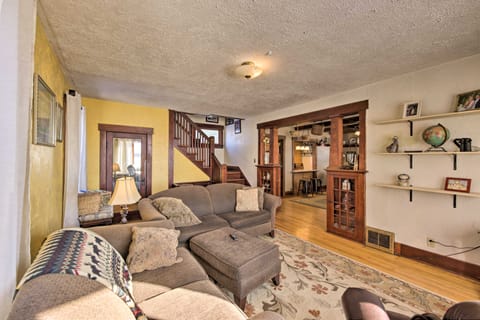 Quaint & Family-Friendly Watertown Farmhouse! House in Wisconsin