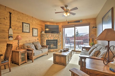 Mountainside Grand Lake Condo w/ Patio! Apartment in Grand Lake