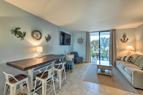 Gulf Shores Retreat w/ Private Beach Access! Apartment in West Beach