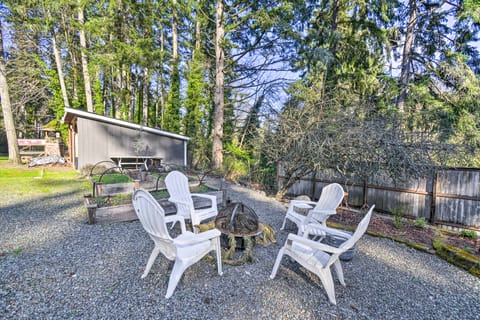 Pet-Friendly Cabin: Minutes to Gig Harbor! House in Puget Sound