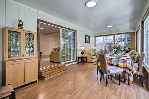 Peaceful Oakland Oasis w/ Private Yard! Apartment in Oakland