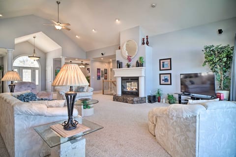 Spacious Baneberry Home w/ Lake Douglas Views! House in Baneberry