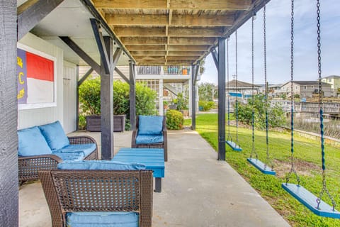 Gorgeous OIB Escape w/ Dock & Canal View! House in Ocean Isle Beach