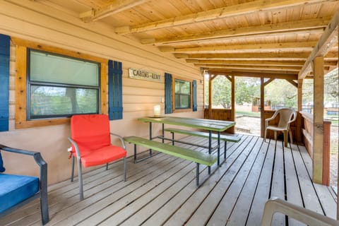 'Cabana Luna' Cabin w/ Deck, Swing & Fire Pit! House in Rio Grande