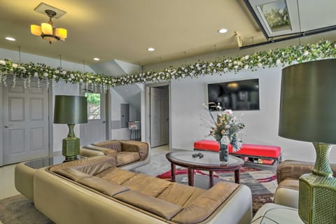 Chalet at Falling Water: Close to Bike Trails Cottage in Bella Vista