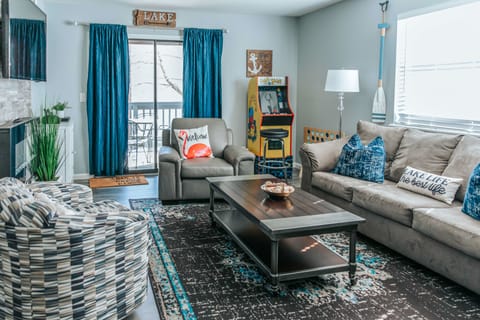 Updated Branson Condo w/ Indoor Pool Access! Apartment in Branson