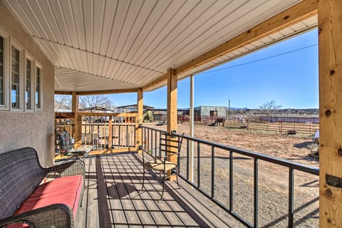 Stunning San Ysidro Homestead w/ Large Porch! House in New Mexico