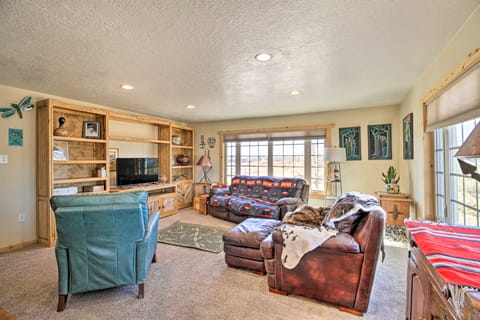 Stunning San Ysidro Homestead w/ Large Porch! House in New Mexico