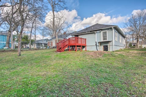 3 Mi to Dtwn & World Cup Play! Cozy Atlanta Home House in Atlanta