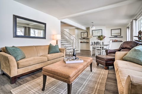 Cozy Plymouth Cottage w/ Medicine Lake View! Cottage in Plymouth