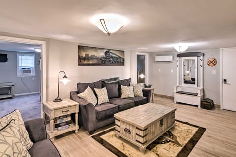 Walkable Galveston Apartment w/ Hot Tub Access Apartment in Galveston Island