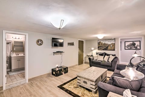 Walkable Galveston Apartment w/ Hot Tub Access Apartment in Galveston Island