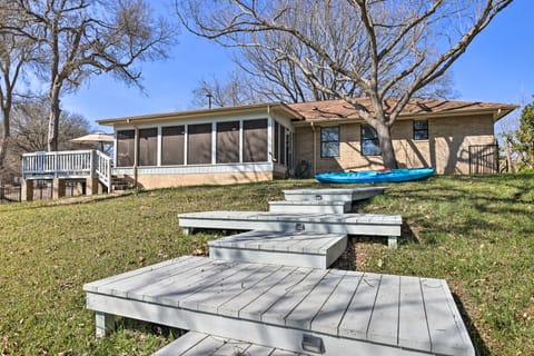 3 Mi to Dtwn! Riverfront Seguin Home w/ Sunroom House in Seguin