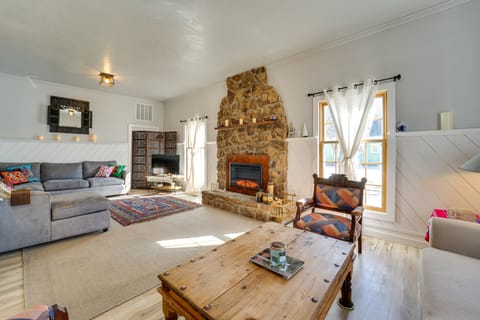 'Dolorable' Home w/ Yard - Walk to River! Cottage in Dolores